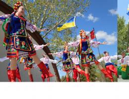 Ukrainian dancers on the band shell stage